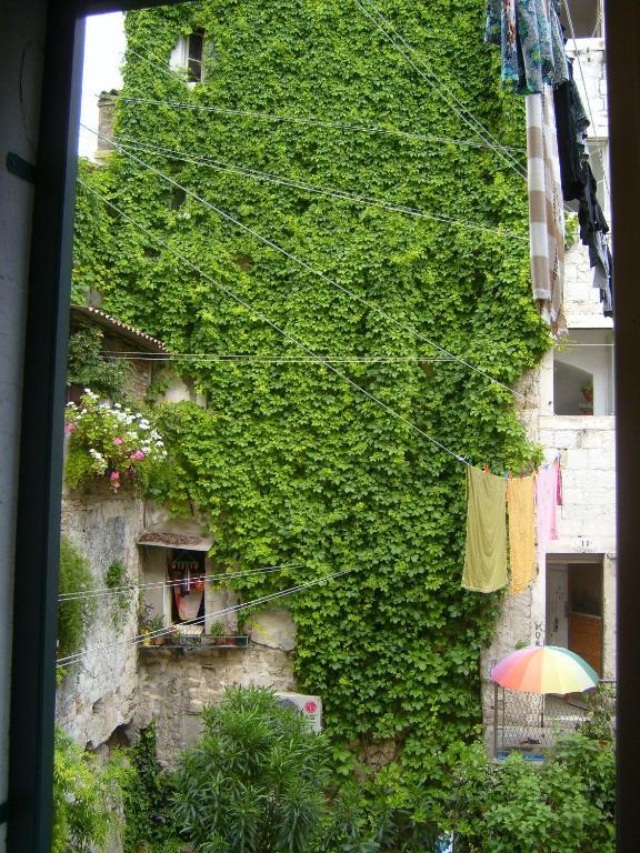 Rooms And Apartments Djanovic Split Exterior photo